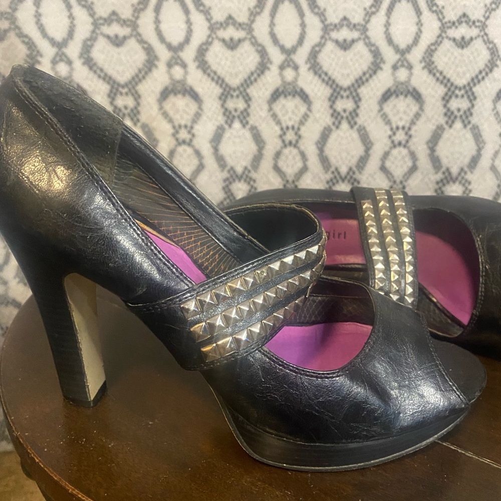 Madden girl black peep toe pump